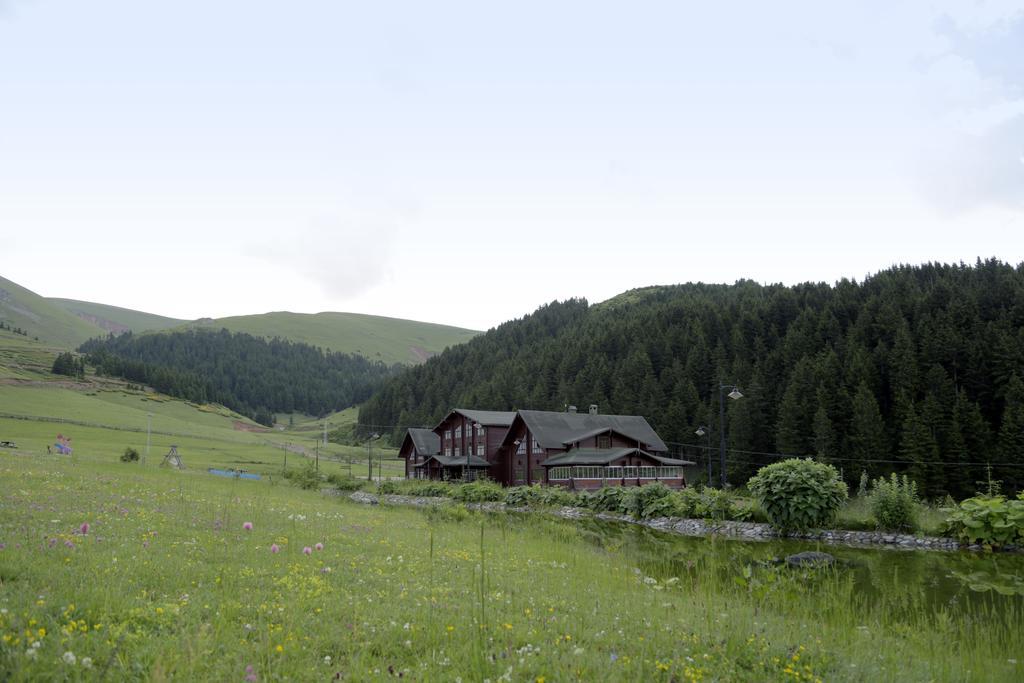 Kuembet Dag Evi Villa Eksteriør billede