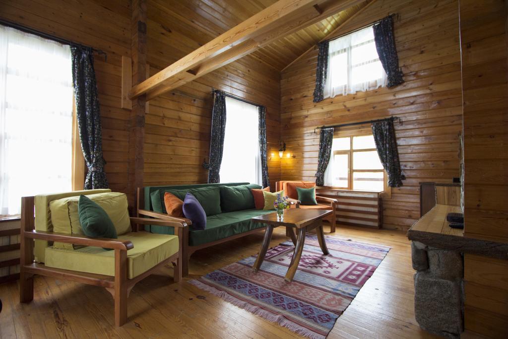 Kuembet Dag Evi Villa Eksteriør billede