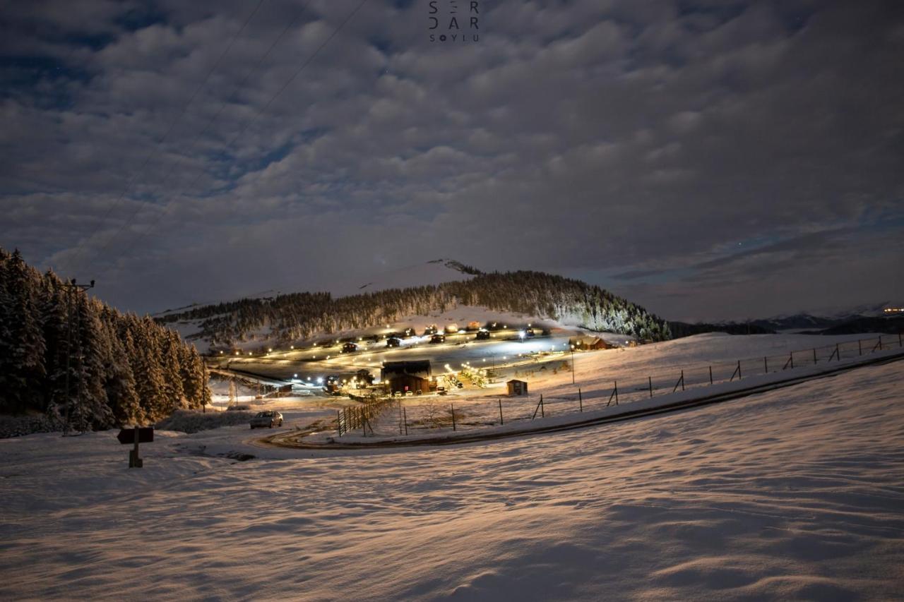 Kuembet Dag Evi Villa Eksteriør billede